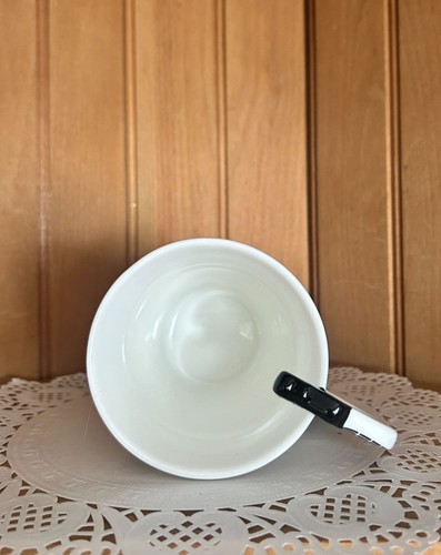 Keramiktasse mit Musikmotiv und Gitarrengriff & schwarzen Musiknoten Design - Bild 7 von 8