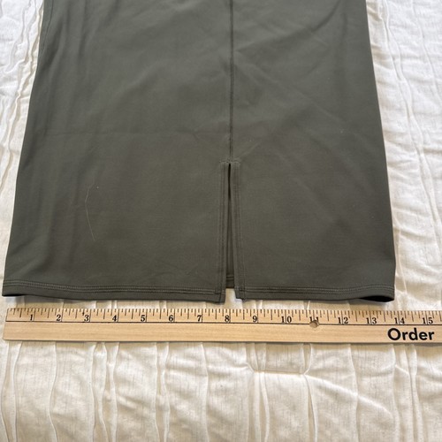 NUEVO CON ETIQUETAS Falda Lululemon Para Mujer Nulu Calce Ajustado Tiro Alto VERDE EJÉRCITO Talla 8 NUEVA Con Etiqueta - Imagen 10 de 10