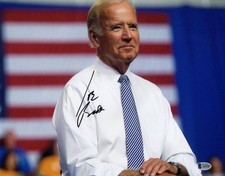 PRESIDENT JOE BIDEN SIGNED AUTOGRAPH 11X14 PHOTO - AMERICAN FLAG, RARE, BECKETT