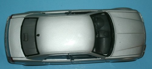 Maßstab 1:18 beschädigt 2005 Chrysler HEMI 300C Diecast Projektauto 10,5" Maisto - Bild 4 von 10