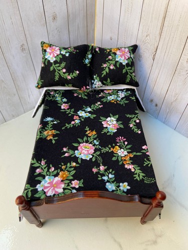 Mini Dollhouse Bedspread blanket 2 Pillow 1:12scale twin size MULTI COLOR FLOWER - Picture 1 of 6