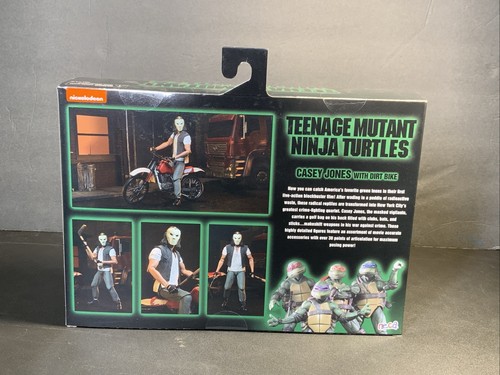 NUEVO SELLADO - NECA Teenage Mutant Ninja Turtles Casey Jones con moto de cross - Imagen 3 de 4