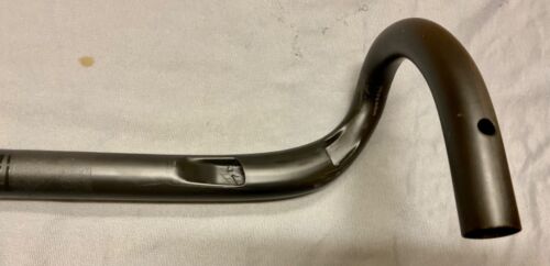 Deda Superleggera carbon road handlebar. 46cm. POB. - Picture 3 of 8