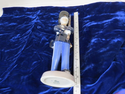 Vintage Guardsman by Bing & Grondahl Porcelain Denmark Figurine 2342 Excellent - Picture 12 of 14