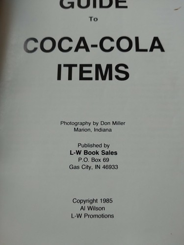 COCA - COLA  Collectors Guides - Picture 3 of 4