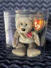 Ty Beanie Baby 1999 Signature Bear W/display Case NWT Protector