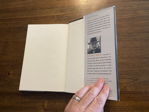 SIGNED Out Cold By William G. Tapply 1st Printing First Edition 2006 HCDJ - Picture 11 of 12