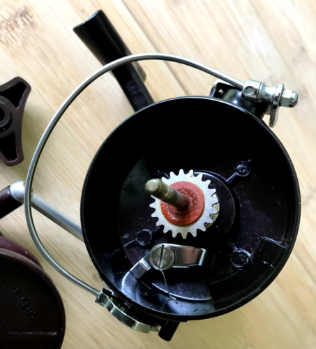 Vintage DAIWA 7600R Spinning Fishing Reel with Box made in Japan - Picture 12 of 21