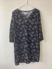 NWT Old Navy V-Neck Black Floral 3/4 Sleeve Knee-Length Shirt Dress - Size: Med