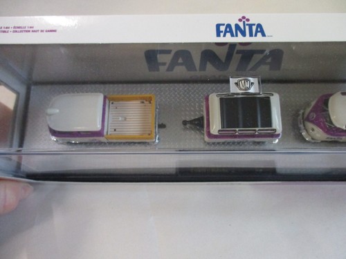 M2 MACHINES FANTA 1960 VW DOUBLE CAB TRUCK & 1960 15 WINDOW BUS 1:24 SCALE NIB - Picture 4 of 6