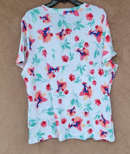 *NEW* Karen Scott Colorful Floral on White Top Henley Neck Short Sleeve - NWT - Picture 6 of 19