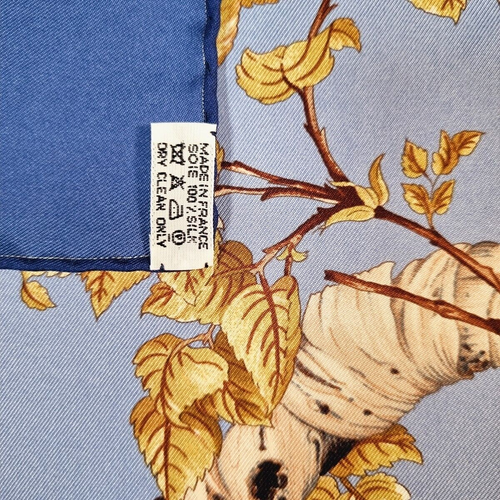 RARE VINTAGE HERMES Silk Scarf "Au Coeur des Bois" Carre 90 by Zoe Pauwels - Picture 13 of 15