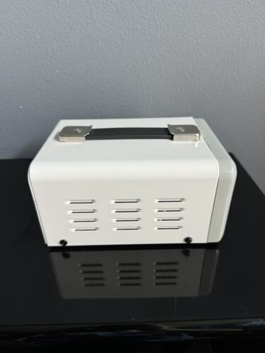 Simran SYM-100DE 100 Watt 110V / 220V | Step-Up / Step-Down Power Converter - Picture 2 of 7
