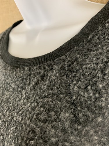 Sudadera para mujer AEROPOSTALE manga larga recortada cuello barco nueva con etiquetas gris oscuro talla M - Imagen 2 de 7