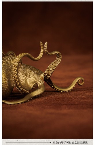 Copper Octopus Multifunctional Desktop Ornament Mobile Phone Support - Picture 8 of 8