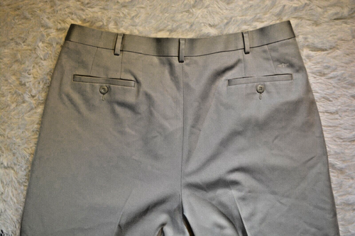 Dockers Men's Size 38W 29L Chino Pants Premium Relaxed Fit Cotton Beige Khakis - Picture 7 of 9