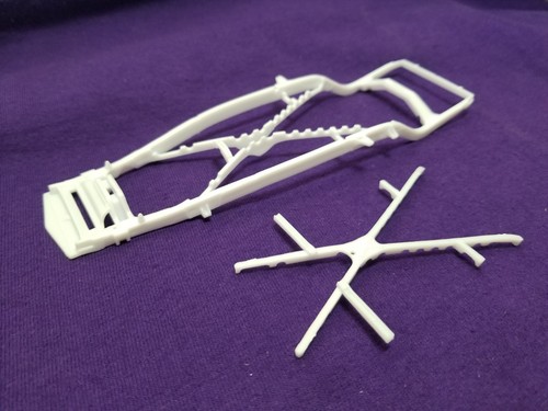 48 Ford Coupe FRAME & X-MEMBER from Revell 1:25 Model Kit 1948 - Picture 3 of 8