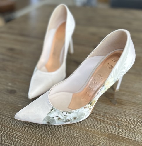 TED BAKER Melnip Pink Satin With Floral Print Womens Pumps Sz EUR 40 US 9 - Picture 3 of 14