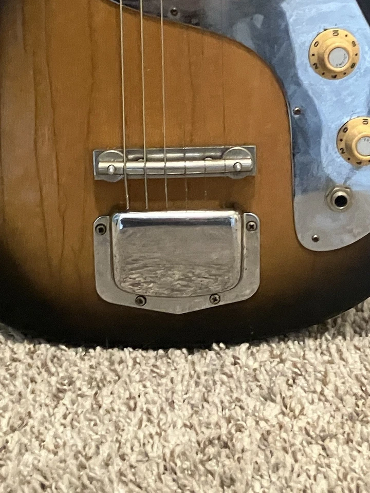 20 世纪 60 年代 Teisco Decca 金箔复古吉他 DMI199 短音阶 — 第 3/4 张图片