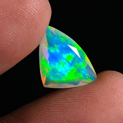 2.75 Crt, Natural Ethiopian Welo Fire Opal Faceted Gemstone, Ethiopian Opal, - Picture 3 of 3