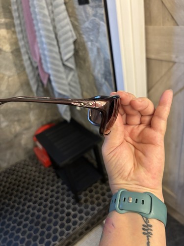 Oakley She's Unstoppable Tortoise Sunglasses Bronze Polarized Lens Oo9297-02 - Picture 4 of 7