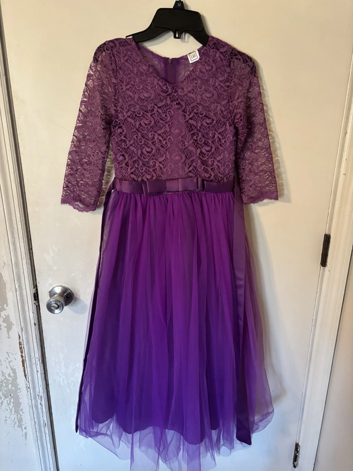 Youth Girls Size 7-8 Vibrant Purple Formal Dress With 3/4 Length Sleeves
Opens in a new window or ta