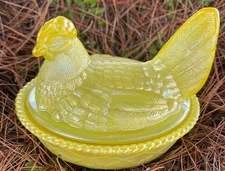 Covered Hen on Woven Base - Dandelion Carnival - Original Westmoreland Mold