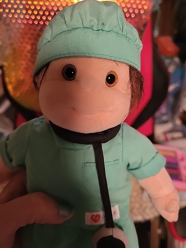 Ty Beanie Kid Chipper 1997 Scrubs Stethoscope Cap Foot Cover Fireman With Hat - Imagen 9 de 15