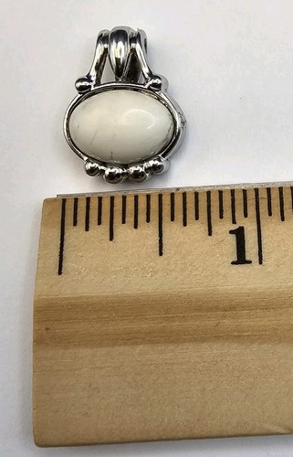 Ciondolo in argento sterling 925 con pietre preziose Howlite + collana in metallo 16-22" - Foto 5 di 9