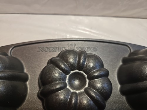 Nordic Ware Classic Bundt Cake Pan - Picture 9 of 9