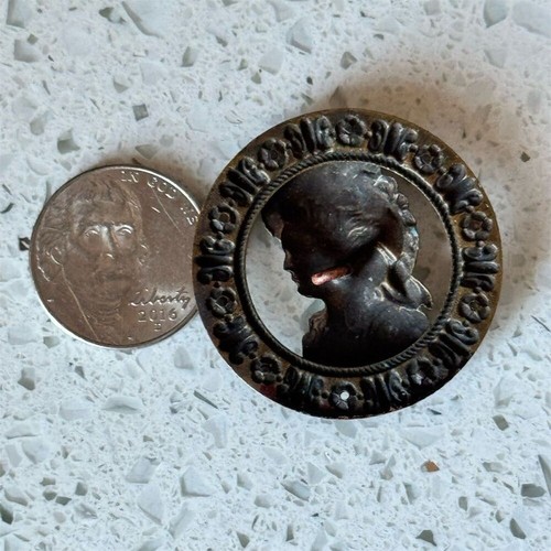 Large Vintage Antique Victorian Brass Woman Cameo Picture Button Shank Round - Picture 8 of 8