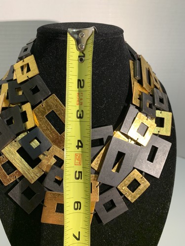GERDA LYNGGAARD SCHWARZ Holz Rechtecke & GOLD Boxen Statement Couture Halskette - Bild 9 von 12