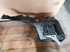 169* Mercedes W203 Subwoofer Lautsprecher Harman Kardon A2038207402