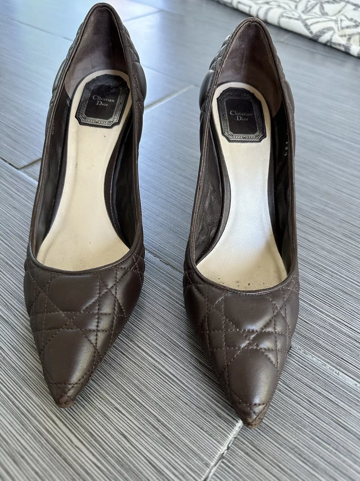 Escarpins en cuir matelassé DIOR marron taille 38 1/2 US 8 1/2