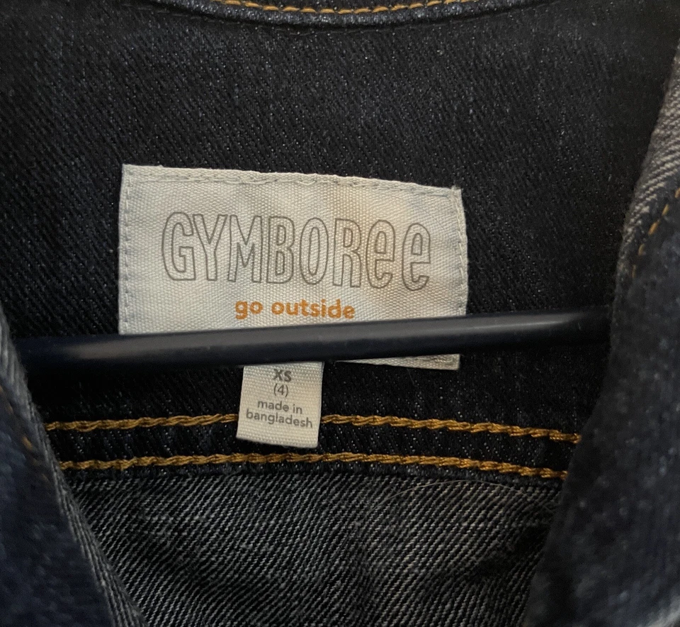 Chaqueta de mezclilla de algodón no elástica con botones a presión azul oscuro XS 4 Gymboree para niños Foto 2 de 4