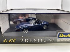 Revell 1/43 - 28247 BMW Z8 Roadster Topaz Blue Diecast Car