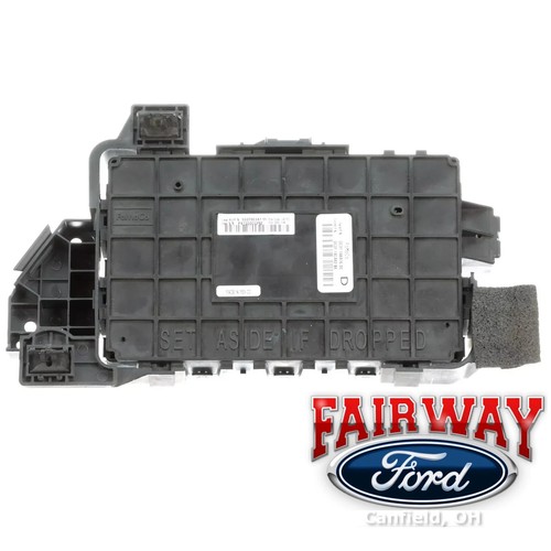 11 thru 13 Super Duty OEM Ford Smart Junction Box Keyless Module DC3Z-15604-C - Photo 2 sur 6