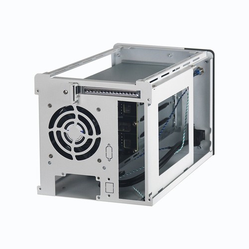 Servidor de almacenamiento intercambiable en caliente compatible con chasis de escritorio con placas base ITX - Imagen 4 de 13