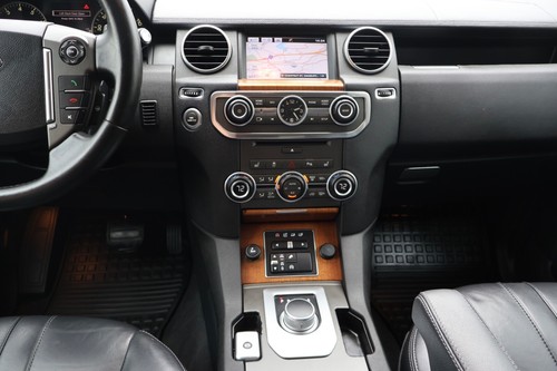 2016 Land Rover LR4 HSE - Picture 26 of 40