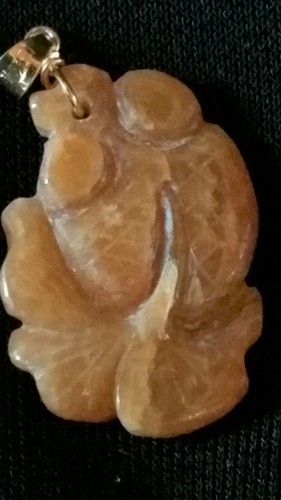 14k Yellow Gold Carved Golden Jade Goldfish Pendant - Picture 1 of 10