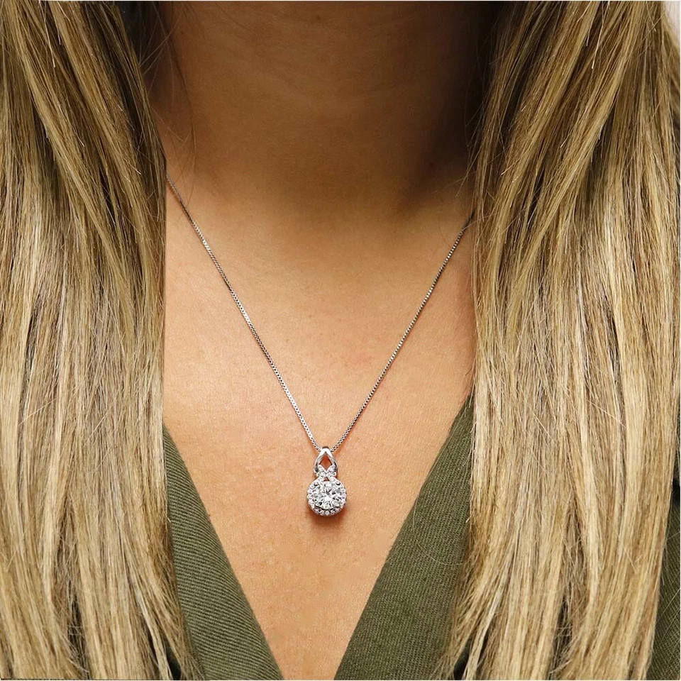 Collar de cristal nudo de amor enchapado en oro blanco de 18k hecho con elementos de Swarovski Foto 4 de 4