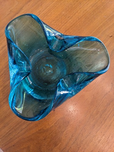 Vintage Blue Glass Murano Style Ashtray Bowl Blue Turquoise 7 In - Picture 2 of 6
