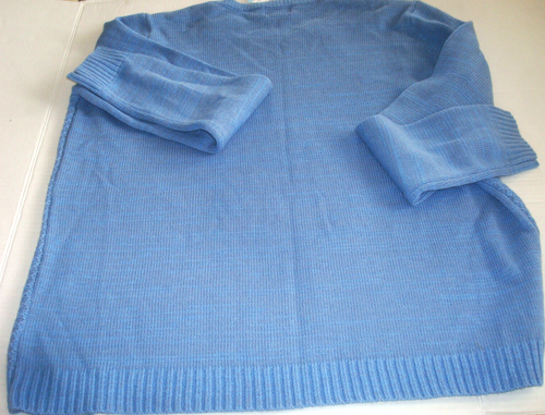 Ladies Petite Sweater Serene Blue Size Large New - Picture 2 of 2