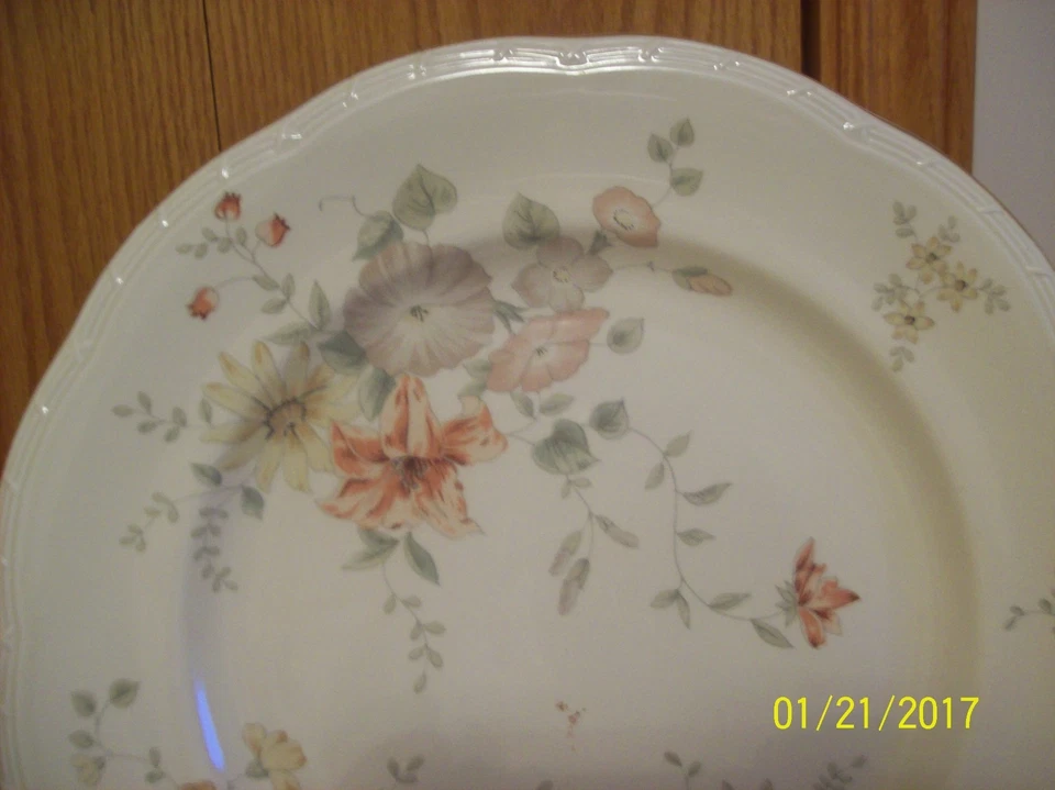 Plato para servir porcelana vintage Mikasa Merrie Dinner At Eight Foto 2 de 4