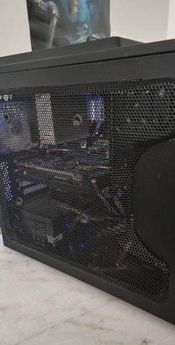 Custom Built Gaming Desktop + Monitor + KB / GTX 1050 / AMD Phenom II - Picture 3 of 11