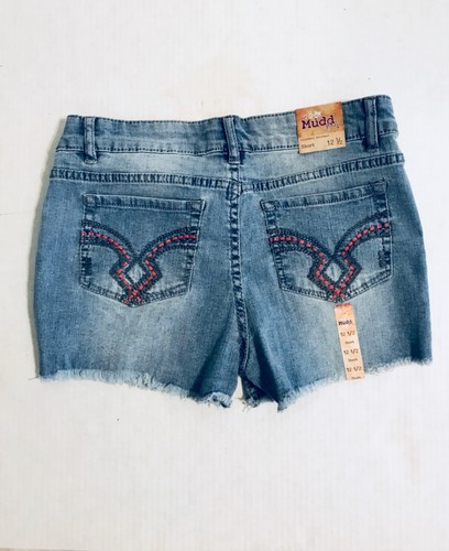 Mudd 3” Crewel Embroidered Short For Girls - Size 12.5 - Med Denim - Picture 2 of 3