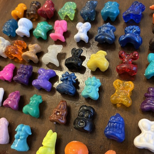 Complete ORIGINAL Set of 1996 Gogos Crazy Bones w/ Short Neck Speedy Eggy & Jaws - Picture 9 of 9