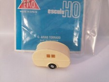 EKO 2022 roulotte beige scala H0 