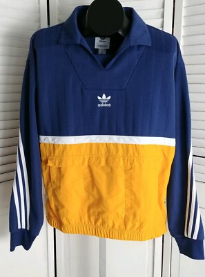 adidas kangaroo pocket hoodie