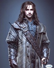 Aidan Turner The Hobbit Autographed Signed 8x10 Photo ACOA Aidan Turner The Hobbit Autographed Signed 8x10 Photo ACOA